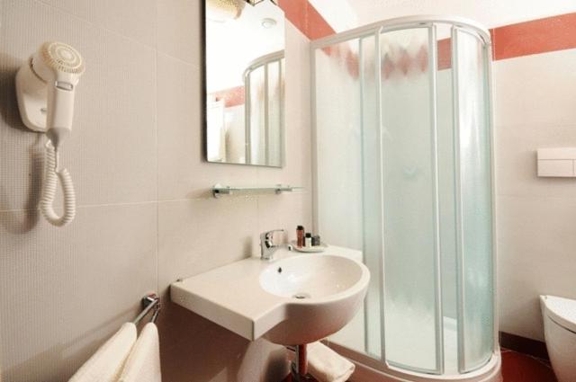 Hotel Fiera Rimini Buitenkant foto